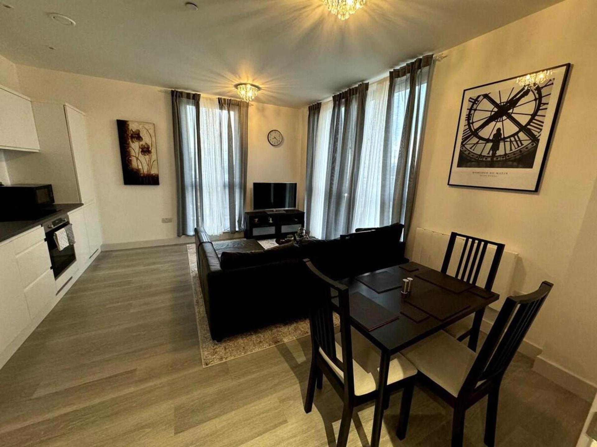 Cozy Bracknell Apartment With Modern Amenities Luaran gambar